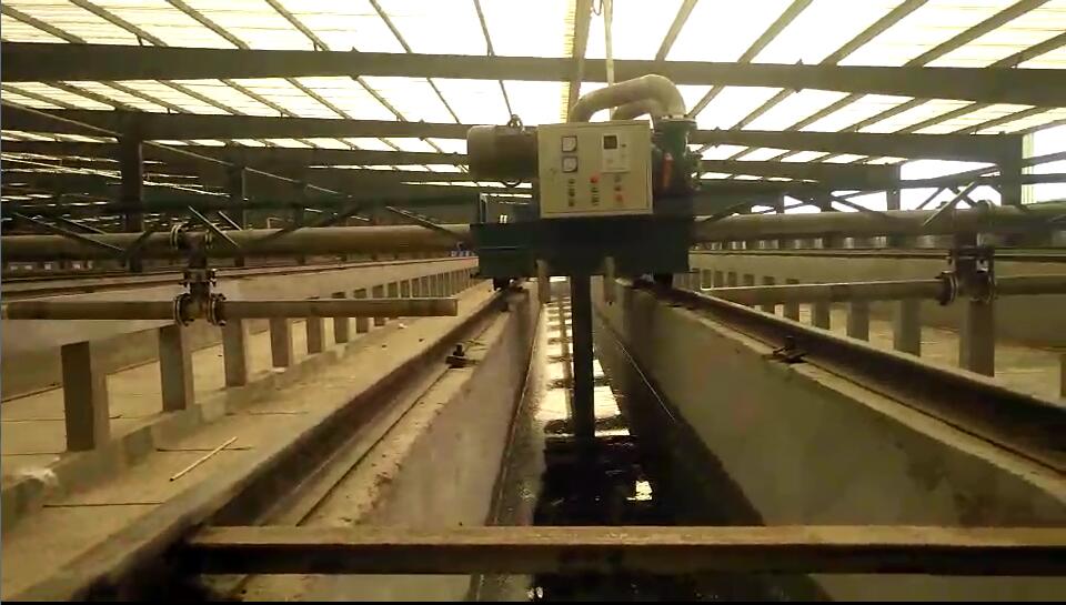 橡胶包覆麻豆视频免费下载作为配套设备应用在畜牧农场输送粪便污水 橡胶包覆麻豆视频免费下载作为配套设备应用在畜牧农场输送粪便污水