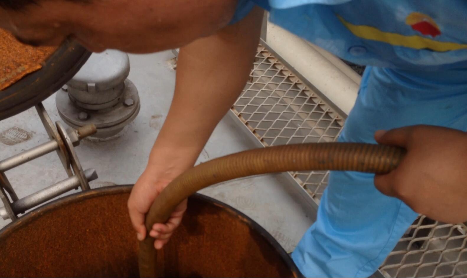 凸轮麻豆视频免费下载应用卸油扫仓工位的保养方式。